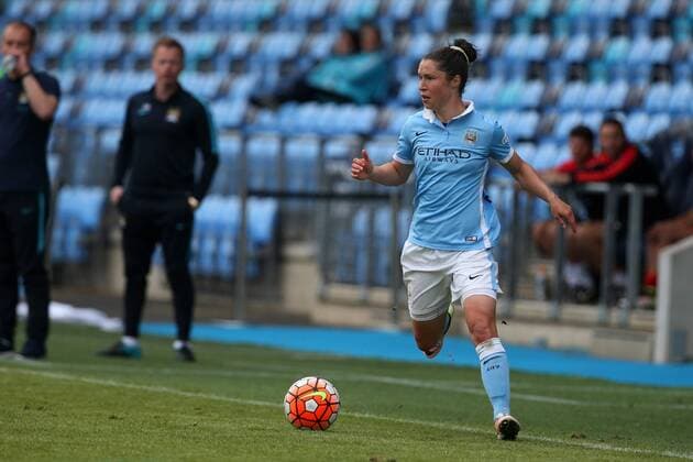 26.06.2016. The Academy Stadium, Manchester, England. FA Womens Super League. Manchester City versus Liverpool. Megan Campbell of Manchester City breaks up the wing xDavidxBlunsdenx  ActionPlus11754884