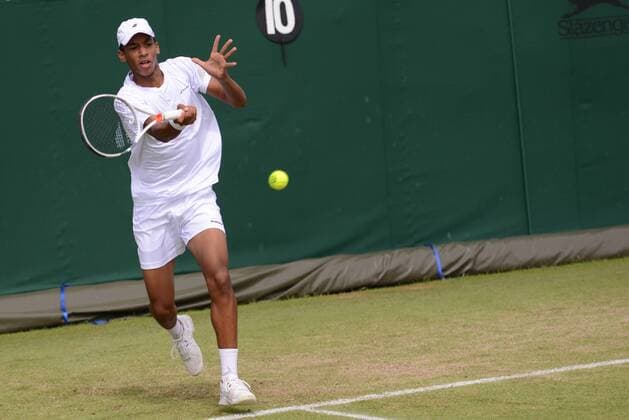 June 26, 2016 - London, England - FELIX AUGER-ALIASSIME of Canada in his first round match in the Nike Junior International Roehampton tennis tournament. Tennis 2016 - Nike Junior International Roehampton - Day 1 - ZUMAl132