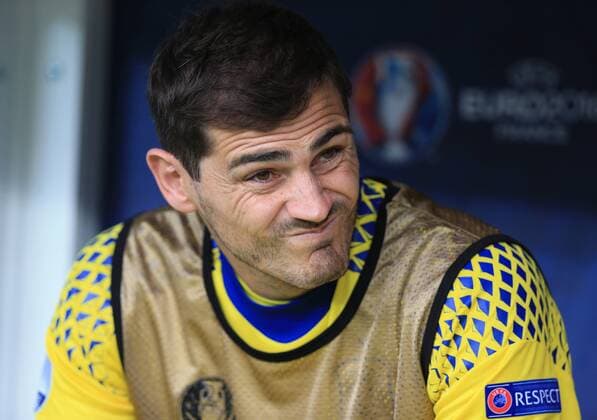 Iker Casillas of Spain starts on the bench during the Euro 2016 UEFA European Championship EM, Nationalteam, Europameisterschaft match at the Stade de France, Saint Denis, Paris. Picture date June 27th, 2016. Pic David Klein Sportimage EDITORIAL USE ONLY. No use with unauthorised audio, video, data, fixture lists, club league logos or live services. Online in-match use limited to 120 images, no video emulation. No use in betting, games or single club league player publications.