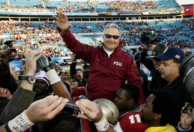 Jan. 01, 2010 - Jacksonville, FL, USA - WILLIE J. ALLEN JR. Times .OT_316689_ALLE_Gatorbowl.(01 01 2010 Jacksonville) Head Florida State coach Bobby Bowden is carried off the field by his players after winning the Gatorbowl 33-21 over the West Virginia Mountaineer s. It was Bowden s last game as head coach of FSU...Florida State Seminoles and West Virginia Mountaineer in the Gatorbowl at Jacksonville Municipal Stadium on Friday January 1, 2010. WILLIE J. ALLEN JR., Times Florida News - January 01, 2010 - ZUMAs70_
