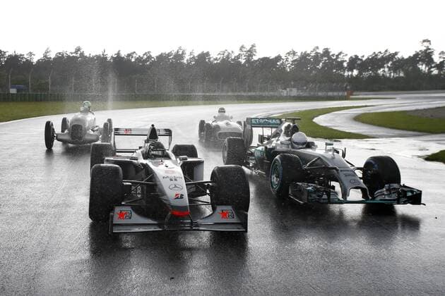 Motorsports: Trackday F1 Deutschland, Hockenheim zum großen Preis von deutschland 6 Nico Rosberg (GER, Mercedes AMG Petronas F1 Team) fährt den 1998: McLaren-Mercedes MP4 13 (vorne), 27 Nico Hulkenberg (GER, Sahara Force India F1 Team) fährt 1934: Mercedes-Benz W 25 750kg-Rennwagen (hinten links), 94 Pascal Wehrlein (GER, Manor Racing MRT), 1955: Mercedes-Benz W 196 R Monoposto (hinten rechts), Christian Danner (RTL) fährt den 2014: MERCEDES AMG PETRONAS F1 W05 HYBRID (rechts) xJuergenxTapx xHochxZweix