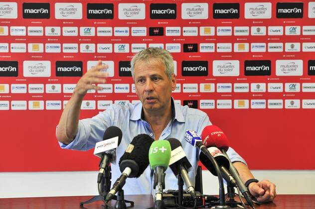 Fußball, Lucien Favre während des Trainingsauftakts bei OGC Nizza Lucien Favre - Fussball Frankreich, Ligue 1, Pressekonferenz OGC Nice - 29 06 2016 NORBERTSCANELLA PANORAMIC 
