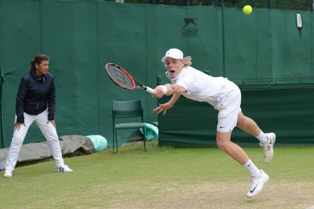 June 30, 2016 - London, England - DENIS SHAPOVALOV of Canada in his semifinal match vs. K. Raisma in the Nike Junior International Roehampton tennis tournament. Tennis 2016 - Nike Junior International Roehampton - Day 5 - ZUMAl132