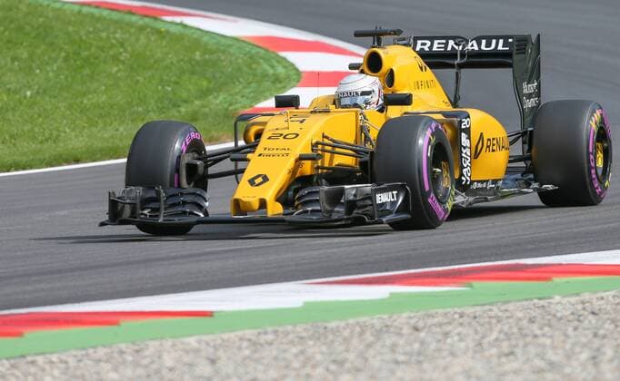 FORMULA 1 - GP of Austria 2016 SPIELBERG,AUSTRIA,01.JUL.16 - MOTORSPORTS, FORMULA 1 - Grand Prix of Austria, Red Bull Ring, free practice. Image shows Kevin Magnussen (DEN Renault). GEPAxpictures xMarioxKneisl