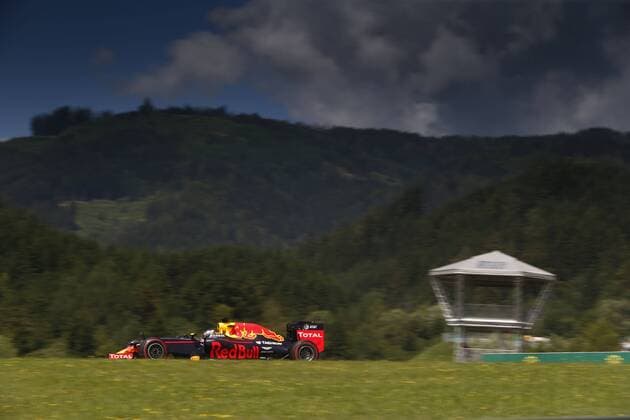 Motorsports: FIA Formula One World Championship WM Weltmeisterschaft 2016, Grand Prix of Austria, 3 Daniel Ricciardo (AUS, Red Bull Racing), xHOCHxZWEIx