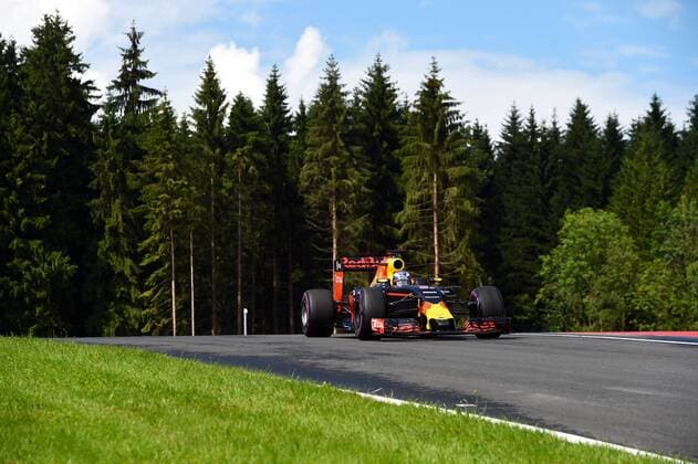 Daniel Ricciardo, Red Bull Racing, formula 1 GP, Austria in Spielberg, 01.07.2016 Photo:mspb Jerry Andre Daniel Ricciardo, formula 1 GP, Austria