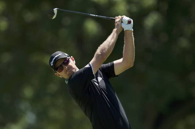 June 30, 2016: Justin Rose of England plays his shot from the tee during the first round of golf at the PGA Golf Herren World Golf Championships Bridgestone Invitational at Firestone Country Club in Akron, Ohio. (Photo by Shelley Lipton Icon Sportswire) GOLF: JUL 30 PGA - World Golf Championships-Bridgestone Invitational - First Round Icon160630006 EDITORIAL USE ONLY