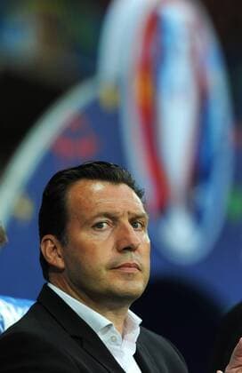 Fussball, Europameisterschaft, Herren, Nationalteam, EURO, EM 2016 Frankreich, Gruppenphase, Stade Pierre-Mauroy in Lille, Viertelfinale: Wales (rot) - Belgien (weiss); Trainer Marc Wilmots (BEL). Einzelbild, Portrait, Porträt.