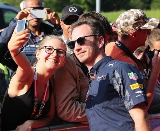 FORMULA 1 - GP of Austria 2016 SPIELBERG,AUSTRIA,02.JUL.16 - MOTORSPORTS, FORMULA 1 - Grand Prix of Austria, Red Bull Ring, qualifying. Image shows Christian Horner (Red Bull) with fans. GEPAxpictures xHansxOberlaender