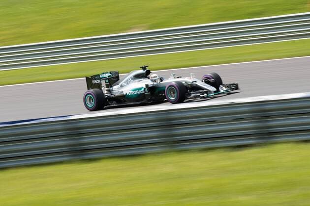 02.07.2016, Red Bull Ring, Spielberg, AUT, FIA, Formel 1, Grosser Preis von Oesterreich, Qualifying, im Bild Lewis Hamilton (GBR) Mercedes AMG Petronas F1 Team British Formula One driver Lewis Hamilton of Mercedes AMG F1 during the Qualifying for the Austrian Formula One Grand Prix at the Red Bull Ring in Spielberg, Austria on 2016 07 02. Spielberg  EP_gro  