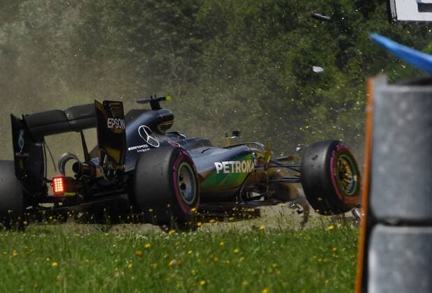 Nico Rosberg; Mercedes Grand Prix, Crsah, formula 1 GP, Austria in Spielberg, 02.07.2016 Photo:mspb Jerry Andre Crsah, Nico Rosberg; formula 1 GP, Austria