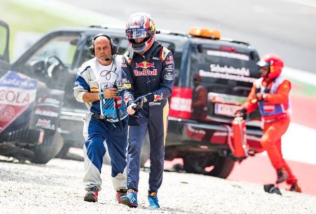 Bilder des Tages - SPORT Formel 1, GP von Österreich, Crash von Daniil Kwjat 02.07.2016, Red Bull Ring, Spielberg, AUT, FIA, Formel 1, Grosser Preis von Oesterreich, Qualifying, im Bild Unfall von Daniil Kvyat (RUS) Scuderia Toro Rosso accident of Russian Formula One driver Daniil Kvyat of Scuderia Toro Rosso during the Qualifying for the Austrian Formula One Grand Prix at the Red Bull Ring in Spielberg, Austria on 2016 07 02. -Pressefoto Spielberg  EP_gro  