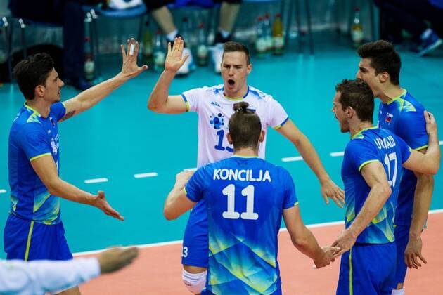 Volleyball, FIVB World League, Deutschland - Slowenien Freude Jubel joy Dejan Vincic (9 Slowenien Slovenia), Jani Kovacic (13 Slowenien Slovenia); FIVB Volleyball World League Group 3 Finals, fraport Arena, Frankfurt (Main) Germany, 20160702: 1st place match: Germany vs Slovenia (Deutschland gegen Slowenien) Frankfurt (Main) Copyright: Wuechnerx xEibner-Pressefoto EP_nwr