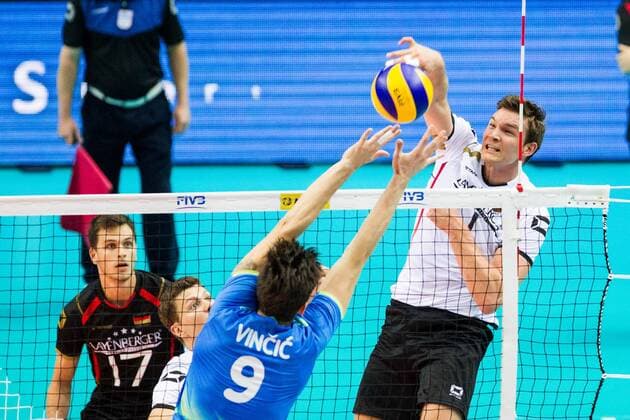 Volleyball, FIVB World League, Deutschland - Slowenien Angriff attack Christian Fromm (1 Deutschland Germany); FIVB Volleyball World League Group 3 Finals, fraport Arena, Frankfurt (Main) Germany, 20160702: 1st place match: Germany vs Slovenia (Deutschland gegen Slowenien) Frankfurt (Main) Copyright: Wuechnerx xEibner-Pressefoto EP_nwr
