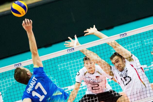 Volleyball, FIVB World League, Deutschland - Slowenien Angriff attack Tine Urnaut (17 Slowenien Slovenia) - Block block Tim Broshog (15 Deutschland Germany) und Christian Fromm (1 Deutschland Germany); FIVB Volleyball World League Group 3 Finals, fraport Arena, Frankfurt (Main) Germany, 20160702: 1st place match: Germany vs Slovenia (Deutschland gegen Slowenien) Frankfurt (Main) Copyright: Wuechnerx xEibner-Pressefoto EP_nwr