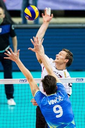Volleyball, FIVB World League, Deutschland - Slowenien Angriff attack Christian Fromm (1 Deutschland Germany); FIVB Volleyball World League Group 3 Finals, fraport Arena, Frankfurt (Main) Germany, 20160702: 1st place match: Germany vs Slovenia (Deutschland gegen Slowenien) Frankfurt (Main) Copyright: Wuechnerx xEibner-Pressefoto EP_nwr