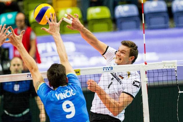 Volleyball, FIVB World League, Deutschland - Slowenien Angriff attack Christian Fromm (1 Deutschland Germany); FIVB Volleyball World League Group 3 Finals, fraport Arena, Frankfurt (Main) Germany, 20160702: 1st place match: Germany vs Slovenia (Deutschland gegen Slowenien) Frankfurt (Main) Copyright: Wuechnerx xEibner-Pressefoto EP_nwr