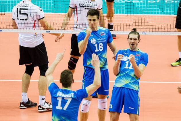 Volleyball, FIVB World League, Deutschland - Slowenien Freude Jubel joy Tine Urnaut (17 Slowenien Slovenia), Klemen Cebulj (18 Slowenien Slovenia) and Danjiel Koncilja (11 Slowenien Slovenia); FIVB Volleyball World League Group 3 Finals, fraport Arena, Frankfurt (Main) Germany, 20160702: 1st place match: Germany vs Slovenia (Deutschland gegen Slowenien) Frankfurt (Main) Copyright: Wuechnerx xEibner-Pressefoto EP_nwr
