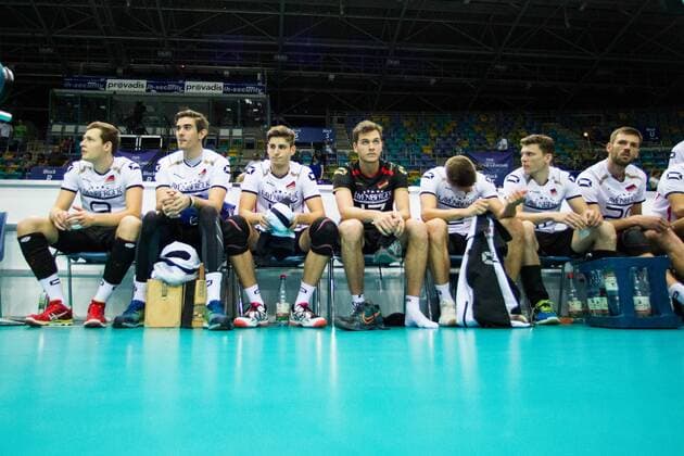 Jan Zimmermann (9 Deutschland Germany), Daniel Malescha (19 Deutschland Germany), Moritz Reichert (10 Deutschland Germany), David Sossenheimer (17 Deutschland Germany), Ruben Schott (2 Deutschland Germany), Lukas Kampa (11 Deutschland Germany) und Philipp Collin (20 Deutschland Germany) enttaeuscht auf der Bank; FIVB Volleyball World League Group 3 Finals, fraport Arena, Frankfurt (Main) Germany, 20160702: 1st place match: Germany vs Slovenia (Deutschland gegen Slowenien) Frankfurt (Main) Copyright: Wuechnerx xEibner-Pressefoto EP_nwr