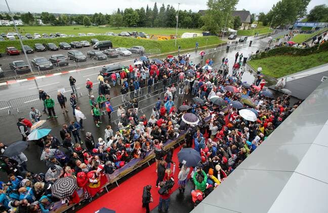 FORMULA 1 - GP of Austria 2016 SPIELBERG,AUSTRIA,03.JUL.16 - MOTORSPORTS, FORMULA 1 - Grand Prix of Austria, Red Bull Ring, Red Carpet. Image shows an overview of the Red Carpet. GEPAxpictures xMaticxKlansek