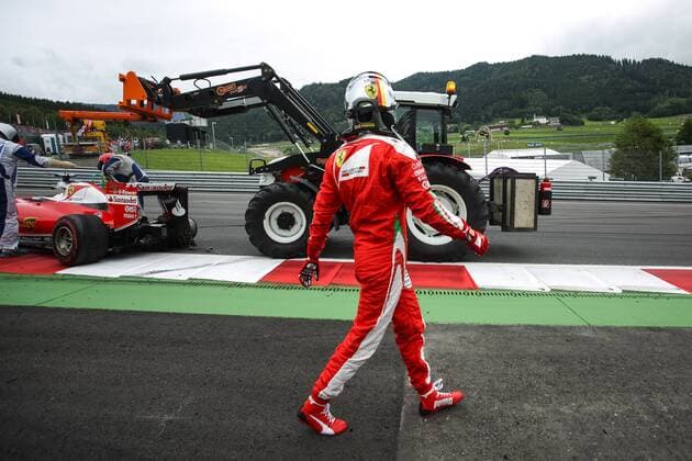 Formel 1, GP von Österreich, Vettel nach Dreher ausgeschieden FORMULA 1 - GP of Austria 2016 SPIELBERG,AUSTRIA,03.JUL.16 - MOTORSPORTS, FORMULA 1 - Grand Prix of Austria, Red Bull Ring. Image shows Sebastian Vettel (GER Ferrari). GEPAxpictures xDanielxGoetzhaber