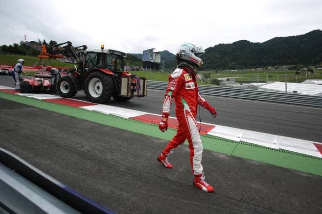 Formel 1, GP von Österreich, Vettel nach Dreher ausgeschieden FORMULA 1 - GP of Austria 2016 SPIELBERG,AUSTRIA,03.JUL.16 - MOTORSPORTS, FORMULA 1 - Grand Prix of Austria, Red Bull Ring. Image shows Sebastian Vettel (GER Ferrari). GEPAxpictures xDanielxGoetzhaber