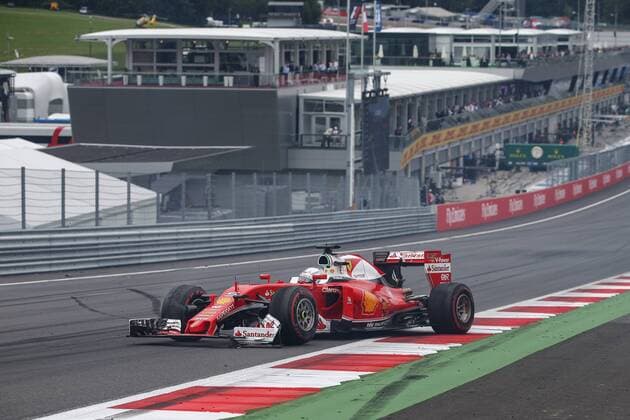 Formel 1, GP von Österreich, Vettel nach Dreher ausgeschieden FORMULA 1 - GP of Austria 2016 SPIELBERG,AUSTRIA,03.JUL.16 - MOTORSPORTS, FORMULA 1 - Grand Prix of Austria, Red Bull Ring. Image shows Sebastian Vettel (GER Ferrari). GEPAxpictures xDanielxGoetzhaber