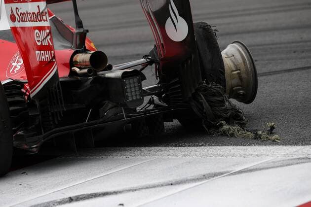 Formel 1, GP von Österreich, Vettel mit Reifenplatzer FORMULA 1 - GP of Austria 2016 SPIELBERG,AUSTRIA,03.JUL.16 - MOTORSPORTS, FORMULA 1 - Grand Prix of Austria, Red Bull Ring. Image shows the car of Sebastian Vettel (GER Ferrari). GEPAxpictures xDanielxGoetzhaber