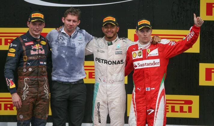 Formel 1, GP von Österreich, Sieger Lewis Hamilton FORMULA 1 - GP of Austria 2016 SPIELBERG,AUSTRIA,03.JUL.16 - MOTORSPORTS, FORMULA 1 - Grand Prix of Austria, Red Bull Ring, award ceremony. Image shows Max Verstappen (NED Red Bull), Lewis Hamilton (GBR Mercedes GP) and Kimi Raikkoenen (FIN Ferrari). GEPAxpictures xMarioxKneisl