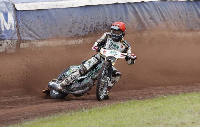 Speedway Hessen - Speedway Bundesliga Team Cup 2016 03.07.2016 DMV White Tigers - Brokstedt Wikinger v.l. Daniel Spiller (DMV White Tigers - roter Helm) Speedway Team Cup 2016