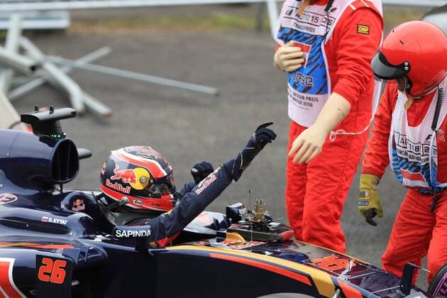 03.07.2016. Red Bull Circuit, Spielberg, Austria. F1 Grand pix of Austria. Race Day. Scuderia Toro Rosso STR11 & x2013; Daniil Kvyat retires at Turn 1 on lap 1 xLeannexBoonx  ActionPlus11757890