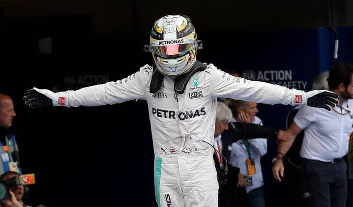 FORMULA 1 - GP of Austria 2016 SPIELBERG,AUSTRIA,03.JUL.16 - MOTORSPORTS, FORMULA 1 - Grand Prix of Austria, Red Bull Ring. Image shows the rejoicing of Lewis Hamilton (GBR Mercedes GP). GEPAxpictures xChristianxWalgram