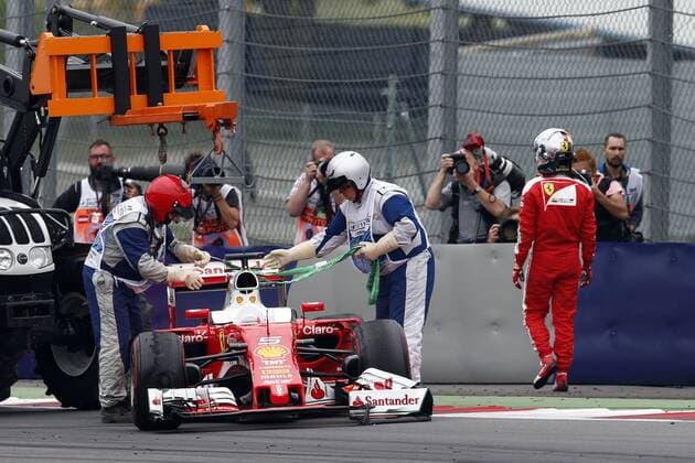 Motorsports: FIA Formula One World Championship WM Weltmeisterschaft 2016, Grand Prix of Austria, 5 Sebastian Vettel (GER, Scuderia Ferrari), xHOCHxZWEIx
