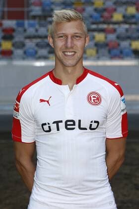 Düsseldorf, Deutschland, Offizieller Fototermin 1. Mannschaft Fortuna Düsseldorf , 2. Fußball- BL am 04.07.2016 in der Esprit Arena in Düsseldorf Julian Koch (F 95)