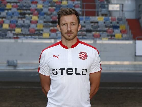 Düsseldorf, Deutschland, Offizieller Fototermin 1. Mannschaft Fortuna Düsseldorf , 2. Fußball- BL am 04.07.2016 in der Esprit Arena in Düsseldorf Adam Bodzek (F 95)