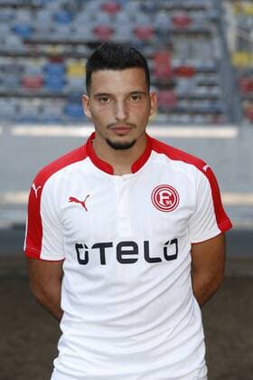 Düsseldorf, Deutschland, Offizieller Fototermin 1. Mannschaft Fortuna Düsseldorf , 2. Fußball- BL am 04.07.2016 in der Esprit Arena in Düsseldorf Arianit Ferati (F 95)