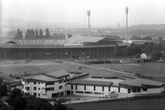 Fußball, Stadiongeschichte VfB Stuttgart Stuttgart, Clubhaus des VfB Stuttgart und Neckarstadion