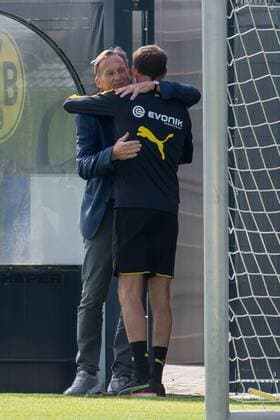 Dienstag 05.07.2016, Saison 2016 2017, Training BV Borussia Dortmund, CEO Geschaeftsfuehrer Hans-Joachim Watzke (BVB) und Trainer Thomas Tuchel (BVB) DeFodi001