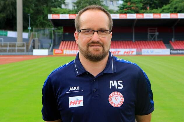 Fußball, GER, 3.Liga, Porträttermin 2016 2017, Fortuna Köln Betreuer Matthias Schäfer Offizieller Fototermin Fortuna Köln