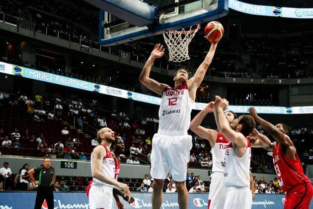 July 5, 2016 - Philippines - Turkey and Canada met on the hard court of the Mall of Asia Arena in Pasay City for the FIBA Olympic Qualifying Tournament. Canada won with 77 points versus, TurkeyÃ¢â‚¬â ¢s 69. World News - July 5, 2016 - ZUMAs166