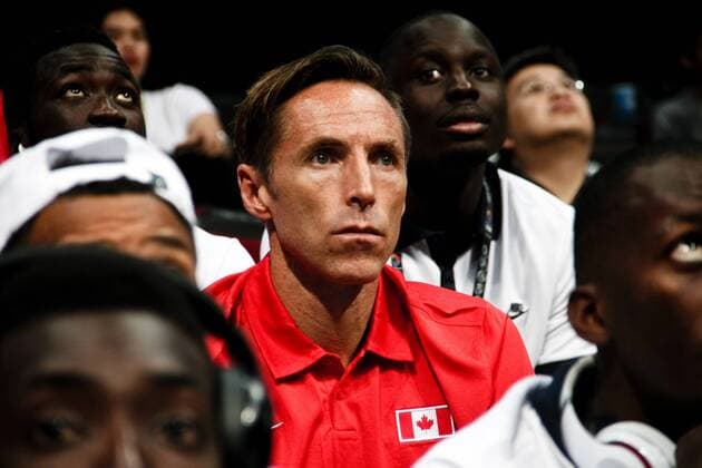 Bilder des Tages - SPORT July 5, 2016 - Philippines - Ex NBA Basketball Herren USA player Steve Nash looks on as he watches the gane between Canada and Turkey. Turkey and Canada met on the hard court of the Mall of Asia Arena in Pasay City for the FIBA Olympic Qualifying Tournament. Canada won with 77 points versus, TurkeyÃ¢â‚¬â ¢s 69. World News - July 5, 2016 - ZUMAs166