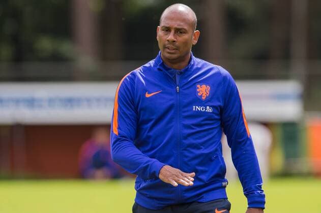 coach Aron Winter of The Netherlands U19 during a training session of Netherlands U19 at July 5, 2016 in Heelsum, The Netherlands. Netherlands U19 Training session 2016 2017 xVIxGerritxvanxKeulenxIVx 5792201