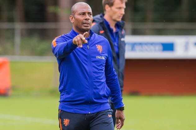 coach Aron Winter of The Netherlands U19 during a training session of Netherlands U19 at July 5, 2016 in Heelsum, The Netherlands. Netherlands U19 Training session 2016 2017 xVIxGerritxvanxKeulenxIVx 5792226