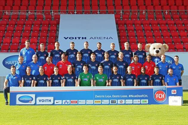 Fussball, GER,2.BL, Portraettermin 2016 2017, Mannschaftsfoto 1.FC Heidenheim,Reihe hinten von links nach rechts : Physiotherapeut Marc Weiss ( 1. FC Heidenheim ) Tim Skarke ( 1.FC Heidenheim ) Timo Beermann (1.FC Heidenheim) Denis Thomalla ( 1.FC Heidenheim ) Neuzugang John Verhoek ( 1.FC Heidenheim ) Norman Theuerkauf ( 1.FC Heidenheim ) Marcel Titsch-Rivero (1.FC Heidenheim) Ben Halloran ( 1.FC Heidenheim ) Ronny Philp ( 1.FC Heidenheim ) Paule ( 1.FC Heidenheim ) Mittlere Reihe von links nach rechts : Manschaftsarzt Dr. Rudi Erben ( 1. FC Heidenheim ) Mannschaftsarzt Dr. Mathias Frey ( 1. FC Heidenheim ) Co-Trainer Christian Gmuender ( 1.FC Heidenheim ) Trainer Frank Schmidt (1.FC Heidenheim) Mathias Wittek (1.FC Heidenheim) Kevin Kraus ( 1.FC Heidenheim ) Neuzugang Tim Kleindienst ( 1.FC Heidenheim ) Sebastian Griesbeck (1.FC Heidenheim) Torwarttrainer Bernd Weng ( 1. FC Heidenheim ) Athletiktrainer Said Lakhal ( 1. FC Heidenheim ) Teammanager Alexander Raaf ( 1. FC Heidenheim ) Teamkoordinator Thomas Rohmer ( 1. FC Heidenheim ) vordere Reihe von links nach rechts: Physiotherapeut Johannes Gessler ( 1. FC Heidenheim ) Dominik Widemann ( 1.FC Heidenheim ) Arne Feick ( 1.FC Heidenheim ) Neuzugang Martin Rasner ( 1.FC Heidenheim ) Marc Schnatterer (1.FC Heidenheim) Kevin Mueller ( 1.FC Heidenheim ) Leon Jankowski ( 1. FC Heidenheim ) Robert Strauss (1.FC Heidenheim) Bard Finne(1.FC Heidenheim) Neuzugang David Atanga ( 1.FC Heidenheim ) Dave Gnaase ( 1.FC Heidenheim ) Betreuer Manuel Henck( 1. FC Heidenheim ). Heidenheim Copyright: Langer Eibner-Pressefoto EP_HLR
