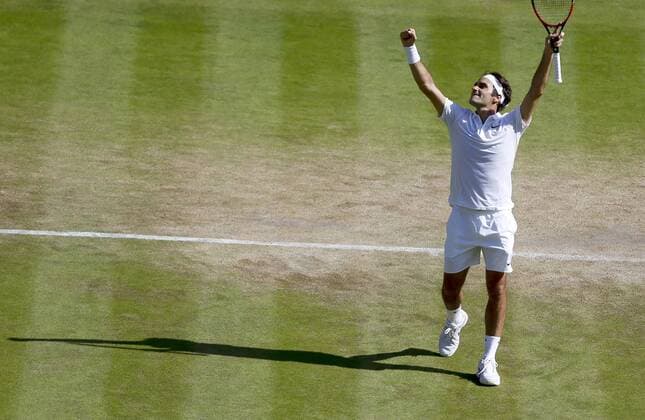 LONDON, July 6, 2016 -- Roger Federer of Switzerland celebrates after the men s singles quarterfinal with Marin Cilic of Croatia on Day 9 at the Championships Wimbledon 2016 in London, Britain on July 6, 2016. ) (SP)BRITAIN-LONDON-TENNIS-WIMBLEDON-DAY 9 YexPingfan 