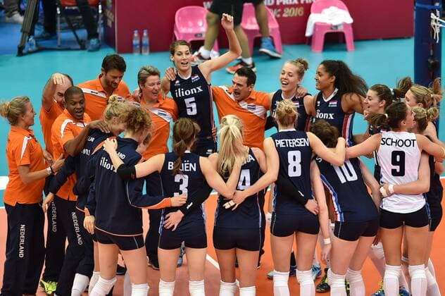 (160707) -- BANGKOK, July 7, 2016 -- Players of the Netherlands celebrate after the Pool K1 Final Round match against China at FIVB Women s Volleyball World Grand Prix 2016 at Huamark Indoor Stadium in Bangkok, Thailand, on July 7, 2016. The Netherlands won 3-2. )(wll) (SP)THAILAND-BANGKOK-FIVB-WGP2016-POOL K1 LixMangmang 