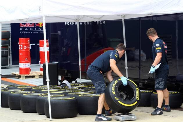 British Grand Prix, Silverstone 07 - 10 July 2016 07.07.2016 - Pirelli Tyres of Red Bull Racing 