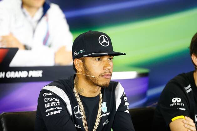 Motorsports: FIA Formula One World Championship WM Weltmeisterschaft 2016, Grand Prix of Great Britain, 44 Lewis Hamilton (GBR, Mercedes AMG Petronas Formula One Team), xHOCHxZWEIx