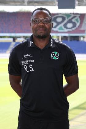 07.07.2016, Hannover Fussball, Fußball, GER, 2.BL, 2. Bundesliga, Portraettermin 2016-2017, Hannover 96, Zeugwart Raymond Saka