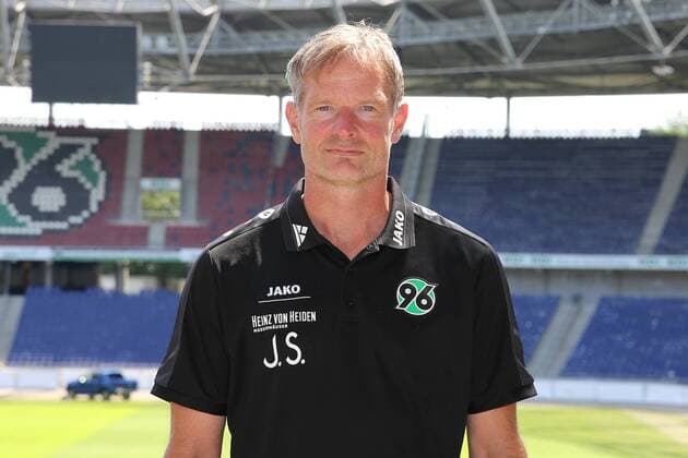 07.07.2016, Hannover Fussball, Fußball, GER, 2.BL, 2. Bundesliga, Portraettermin 2016-2017, Hannover 96, Torwarttrainer Joerg Sievers